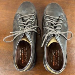 Sketchers Classic Fit Brown Shoe